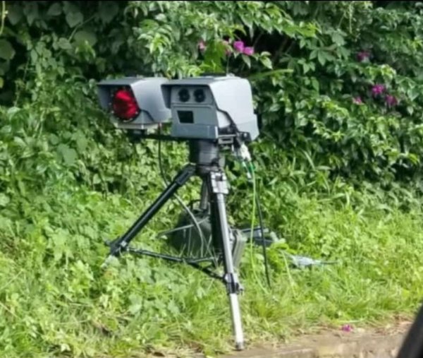 Abagize inteko ishingamategeko basabye ko CAMERA zo ku muhanda zikurwa mu bihuru