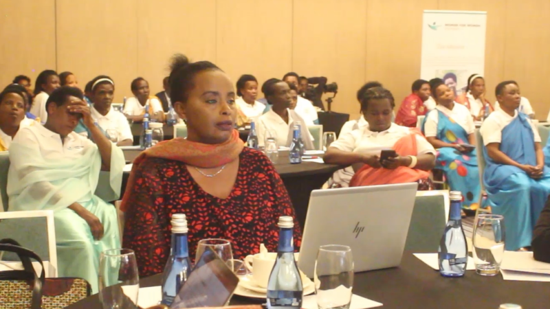 Abagore bo mu Turere 7 mu Gihugu bashima umushinga Women for Women Rwanda wabateje imbere